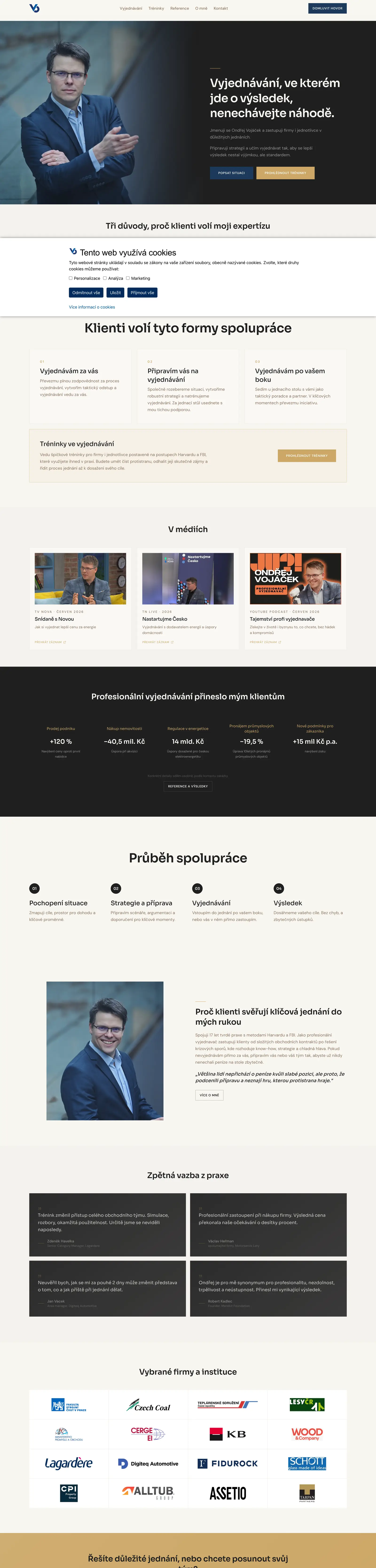 Celá úvodní stránka webu Ondřeje Vojáčka: vyjednávání, tréninky a reference